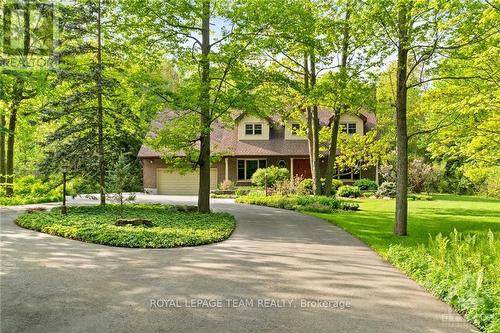 5527 Cedar Drive, Ottawa, ON - Outdoor