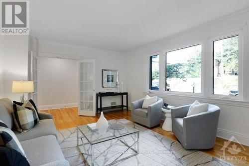 73 Riverdale Avenue, Ottawa, ON - Indoor Photo Showing Living Room