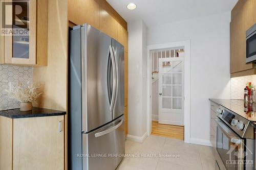 73 Riverdale Avenue, Ottawa, ON - Indoor Photo Showing Kitchen