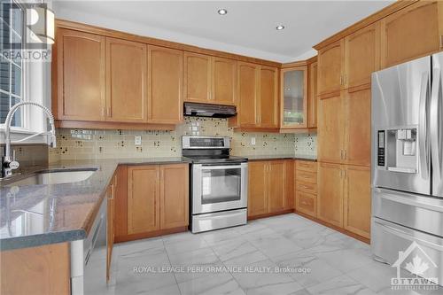 2222 Sunset Cove Circle, Ottawa, ON - Indoor Photo Showing Kitchen With Stainless Steel Kitchen