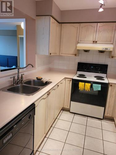 702 - 39 Pemberton Avenue, Toronto, ON - Indoor Photo Showing Kitchen With Double Sink