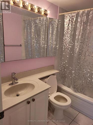 702 - 39 Pemberton Avenue, Toronto, ON - Indoor Photo Showing Bathroom