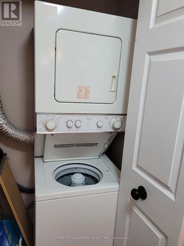 702 - 39 Pemberton Avenue, Toronto, ON - Indoor Photo Showing Laundry Room