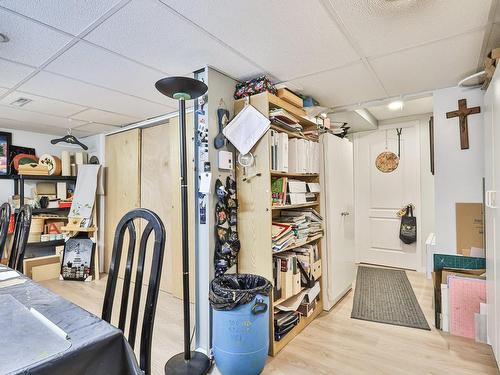 Family room - 130 Av. Quintal, Laval (Laval-Des-Rapides), QC - Indoor Photo Showing Gym Room