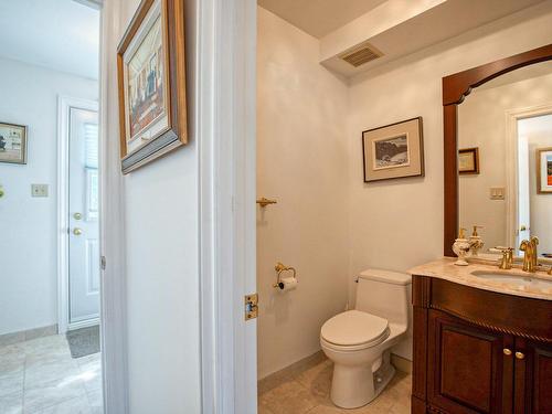 Powder room - 1150 Rue Du Perche, Boucherville, QC - Indoor Photo Showing Bathroom