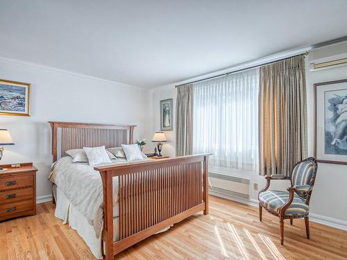 Master bedroom - 1150 Rue Du Perche, Boucherville, QC - Indoor Photo Showing Bedroom