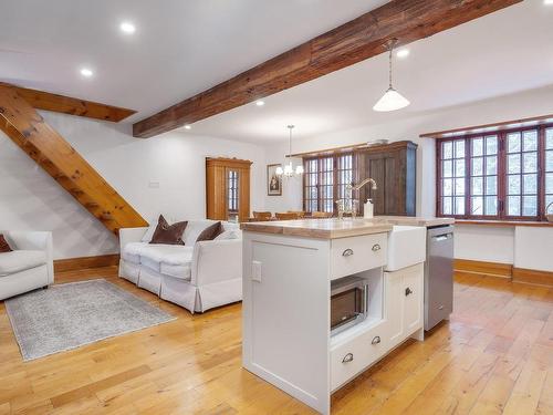 Overall view - 25 Ch. De La Haute-Rivière, Châteauguay, QC - Indoor Photo Showing Living Room