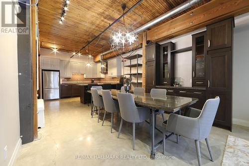 406 - 68 Broadview Avenue, Toronto, ON - Indoor Photo Showing Dining Room