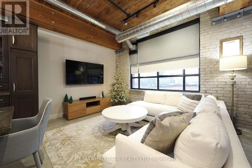 406 - 68 Broadview Avenue, Toronto, ON - Indoor