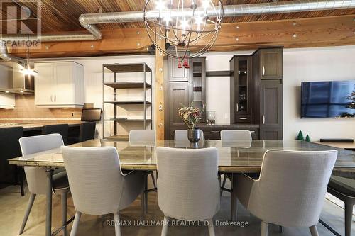 406 - 68 Broadview Avenue, Toronto, ON - Indoor Photo Showing Dining Room