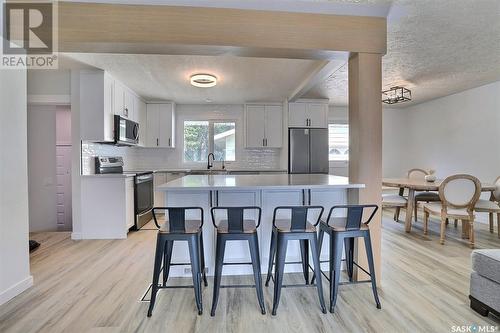 53 Knowles Crescent, Regina, SK - Indoor Photo Showing Kitchen