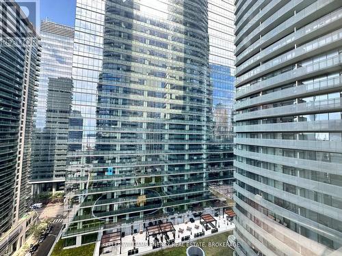 1409 - 12 York Street, Toronto (Waterfront Communities), ON - Outdoor With Facade