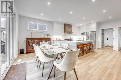 3613 Queen Street, Plympton-Wyoming, ON - Indoor Photo Showing Dining Room