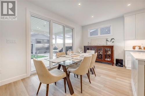 3613 Queen Street, Plympton-Wyoming, ON - Indoor Photo Showing Dining Room