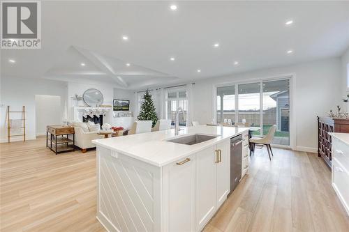 3613 Queen Street, Plympton-Wyoming, ON - Indoor Photo Showing Kitchen With Upgraded Kitchen