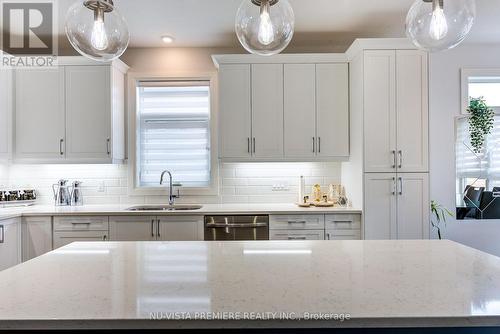 1774 Brunson Way, London, ON - Indoor Photo Showing Kitchen With Double Sink With Upgraded Kitchen