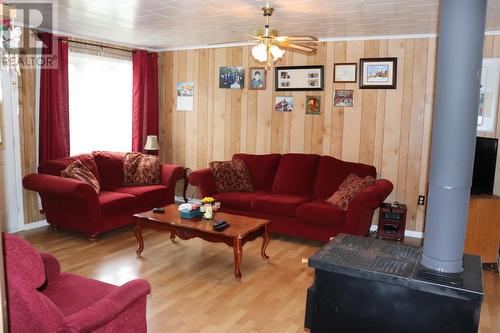 1044 Main Road, Lochleven, NL - Indoor Photo Showing Living Room