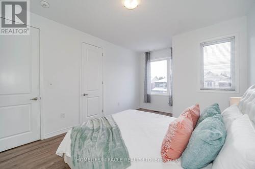 2823 Foxden Square, Pickering, ON - Indoor Photo Showing Bedroom