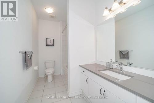 2823 Foxden Square, Pickering, ON - Indoor Photo Showing Bathroom