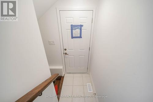 2823 Foxden Square, Pickering, ON - Indoor Photo Showing Other Room