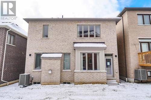 2823 Foxden Square, Pickering, ON - Outdoor