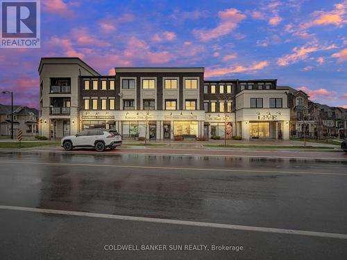 401 Kleinburg Summit Way, Vaughan, ON - Outdoor With Facade