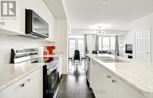 29 Granville Crescent, Haldimand, ON - Indoor Photo Showing Kitchen With Double Sink