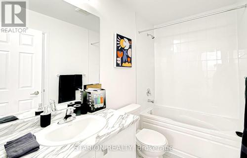 29 Granville Crescent, Haldimand, ON - Indoor Photo Showing Bathroom