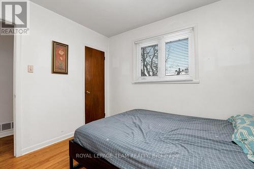 397 Presland Road, Ottawa, ON - Indoor Photo Showing Bedroom