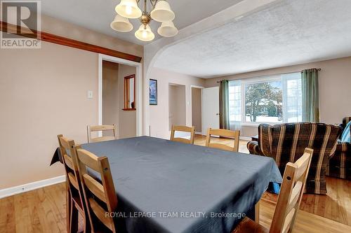 397 Presland Road, Ottawa, ON - Indoor Photo Showing Dining Room