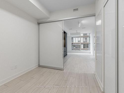 3609-35 Mercer St, Toronto, ON - Indoor Photo Showing Other Room