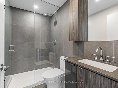 3609-35 Mercer St, Toronto, ON - Indoor Photo Showing Bathroom