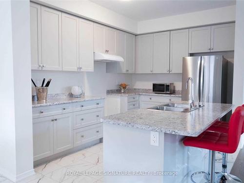 21-8317 Mulberry Dr, Niagara Falls, ON - Indoor Photo Showing Kitchen With Double Sink With Upgraded Kitchen