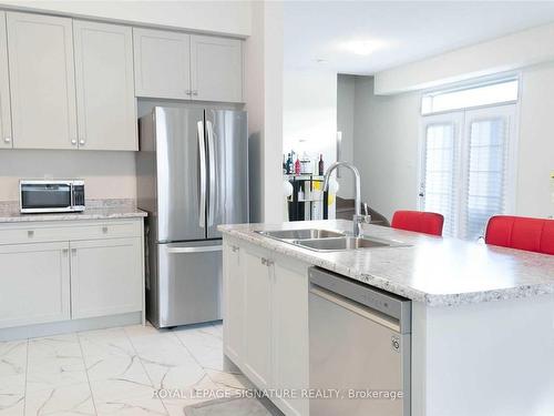 21-8317 Mulberry Dr, Niagara Falls, ON - Indoor Photo Showing Kitchen With Double Sink