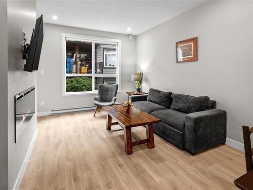 304-2783 Strathmore Rd, Langford, BC - Indoor Photo Showing Living Room