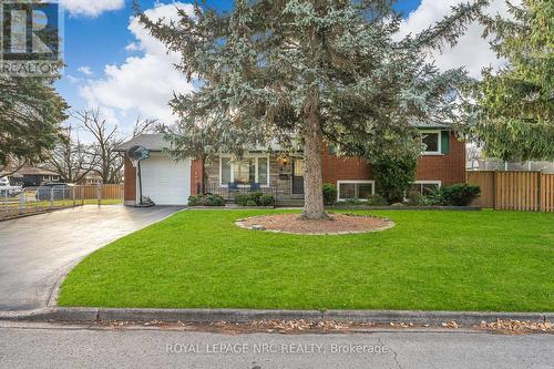 3 Hudson Drive, St. Catharines (442 - Vine/Linwell), ON - Outdoor With Facade