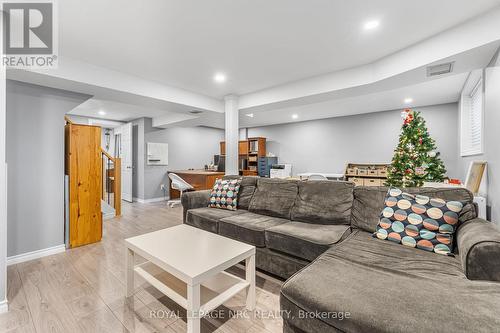 3 Hudson Drive, St. Catharines (442 - Vine/Linwell), ON - Indoor Photo Showing Living Room