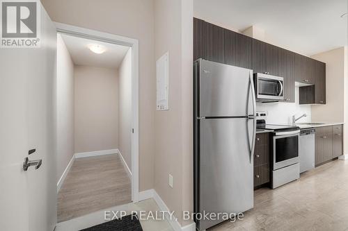 1104 - 100 Garment Street, Kitchener, ON - Indoor Photo Showing Kitchen