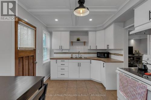 951 Sydenham Road, Kingston (City Northwest), ON - Indoor Photo Showing Kitchen