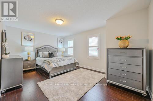 269 Brussels Avenue, Brampton, ON - Indoor Photo Showing Bedroom