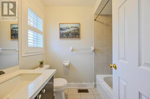 269 Brussels Avenue, Brampton, ON - Indoor Photo Showing Bathroom