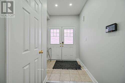 269 Brussels Avenue, Brampton, ON - Indoor Photo Showing Other Room