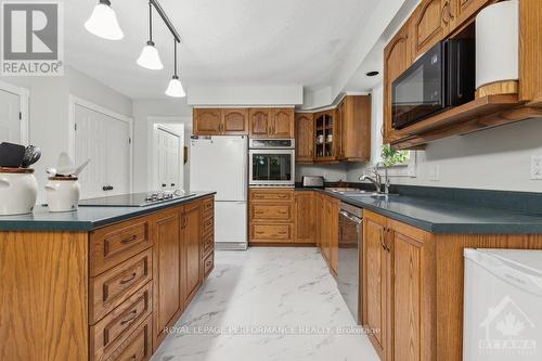 622 Rideau River Road, Montague, ON - Indoor Photo Showing Kitchen