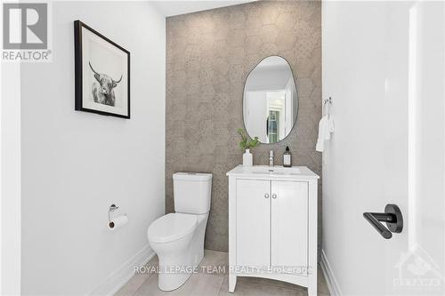 320 Hillcrest Road, Ottawa, ON - Indoor Photo Showing Bathroom