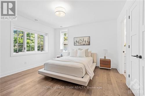 320 Hillcrest Road, Ottawa, ON - Indoor Photo Showing Bedroom