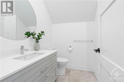 320 Hillcrest Road, Ottawa, ON - Indoor Photo Showing Bathroom