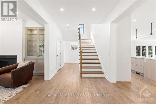 320 Hillcrest Road, Ottawa, ON - Indoor Photo Showing Other Room