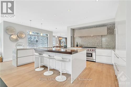 15 Camwood Crescent, Ottawa, ON - Indoor Photo Showing Kitchen With Upgraded Kitchen