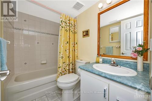 1694 Toulouse Crescent, Ottawa, ON - Indoor Photo Showing Bathroom