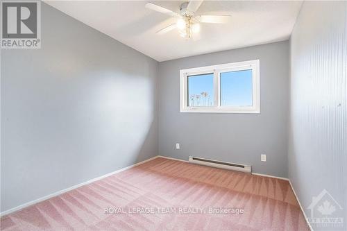 161 Huntridge, Ottawa, ON - Indoor Photo Showing Other Room